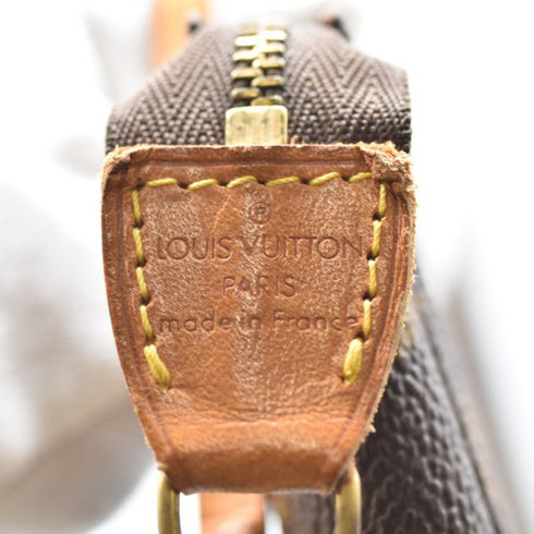 LOUIS VUITTON Louis Vuitton Pochette Accessoire M51980 Women's Shoulder Bag